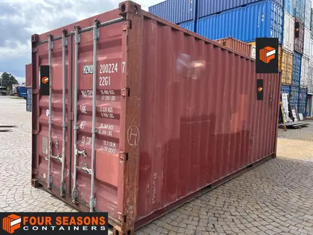 Storage space from a 20’ CW shipping container, 204 029-3 – Seattle, WA, USA | Four Seasons Containers