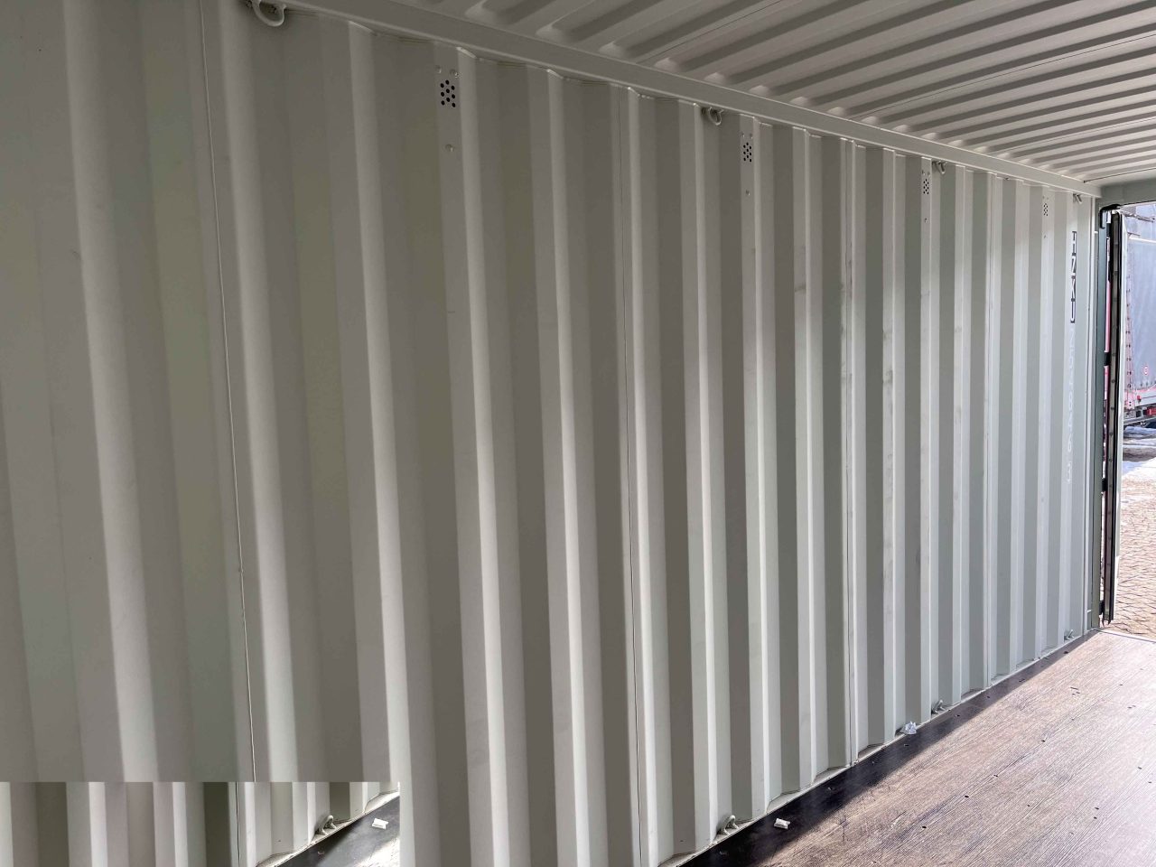 Shipping Container Prague in RAL 6007 One-Way, 585 414-2 – Photo 12