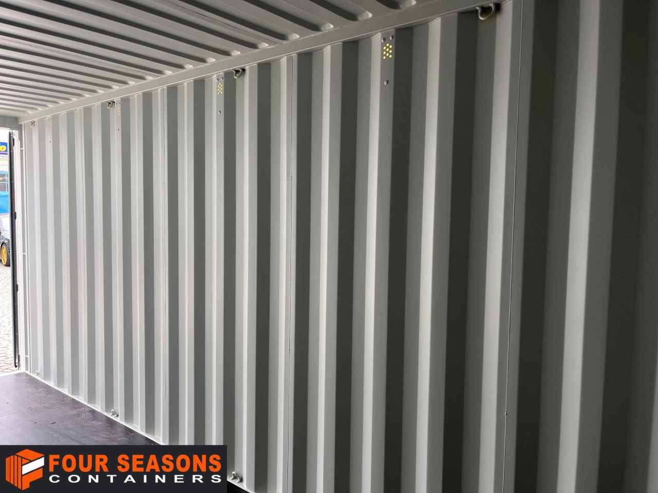 Rental of shipping container 20′ IICL6 Brno – Photo 13