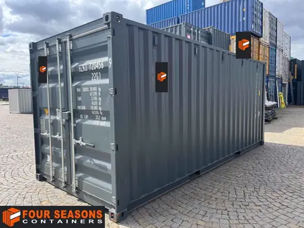 40′ Container with Cut-Out Side Wall, FSCU 450 937-6 – Seattle, WA, USA | Four Seasons Containers