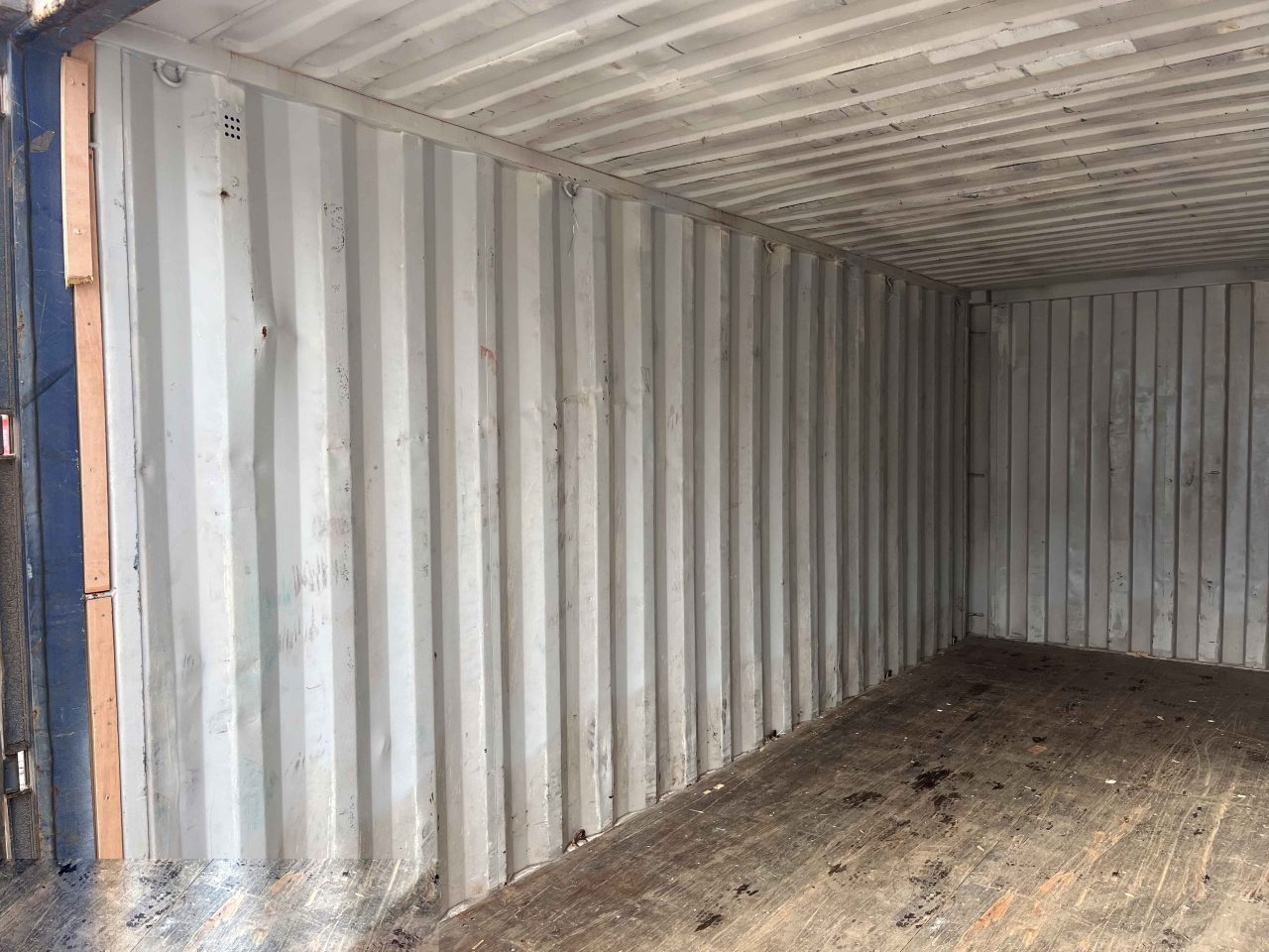Decommissioned shipping container for storage of non-demanding material 20’ AS IS 10, FSCU 203 378-8 – Photo 9