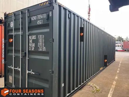10′ container (length 3 m) Praha IICL6, FSCU 010 044-0 – Chicago, IL, USA | Four Seasons Containers
